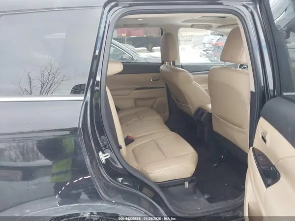 JA4AZ3A34KZ004016 2019 MITSUBISHI OUTLANDER - Image 8