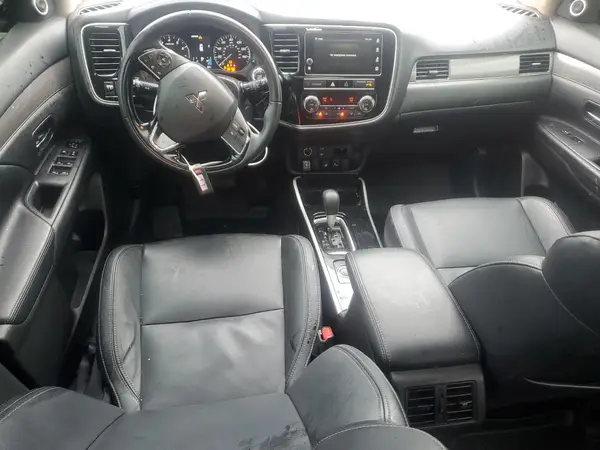 JA4AZ3A34KZ005800 2019 MITSUBISHI OUTLANDER - Image 8