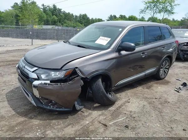 JA4AZ3A34KZ008227 2019 MITSUBISHI OUTLANDER - Image 2