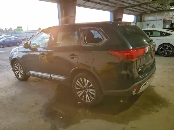 JA4AZ3A34KZ008759 2019 MITSUBISHI OUTLANDER - Image 2