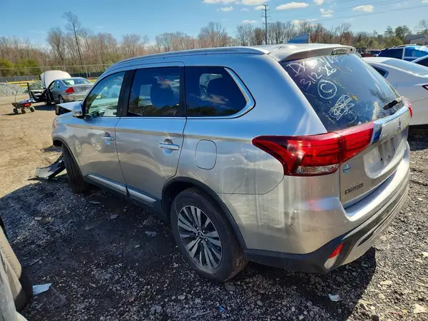 JA4AZ3A34KZ023052 2019 MITSUBISHI OUTLANDER - Image 2