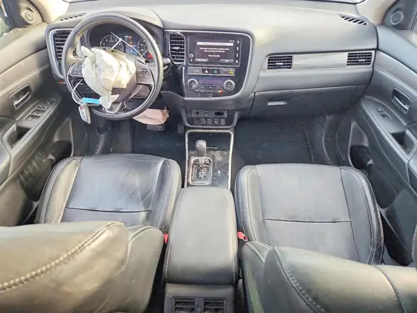 JA4AZ3A34KZ023052 2019 MITSUBISHI OUTLANDER - Image 8