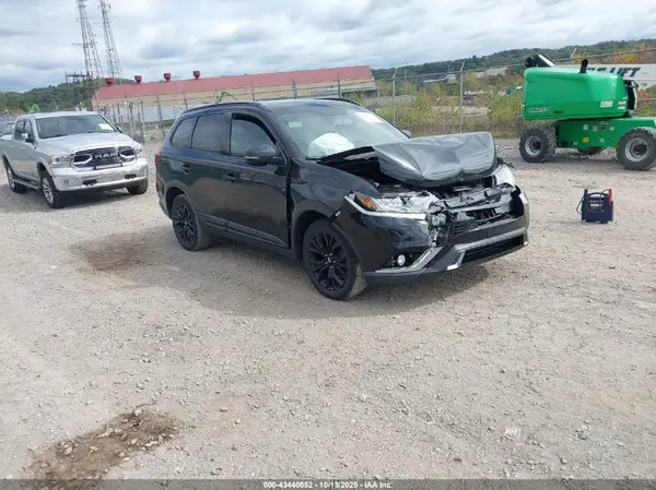 JA4AZ3A34KZ028820 2019 MITSUBISHI OUTLANDER - Image 1