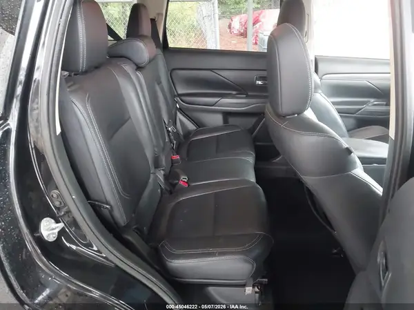 JA4AZ3A34KZ036075 2019 MITSUBISHI OUTLANDER - Image 8