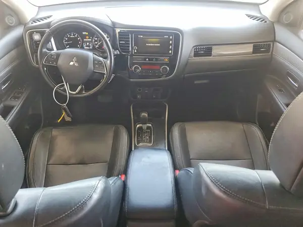 JA4AZ3A34KZ040787 2019 MITSUBISHI OUTLANDER - Image 8