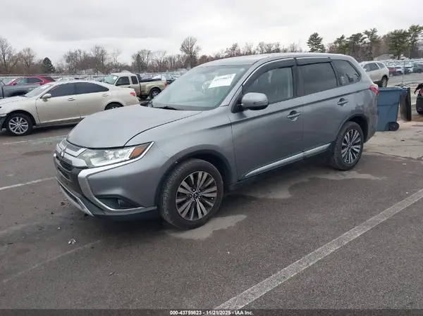 JA4AZ3A34KZ042152 2019 MITSUBISHI OUTLANDER - Image 2