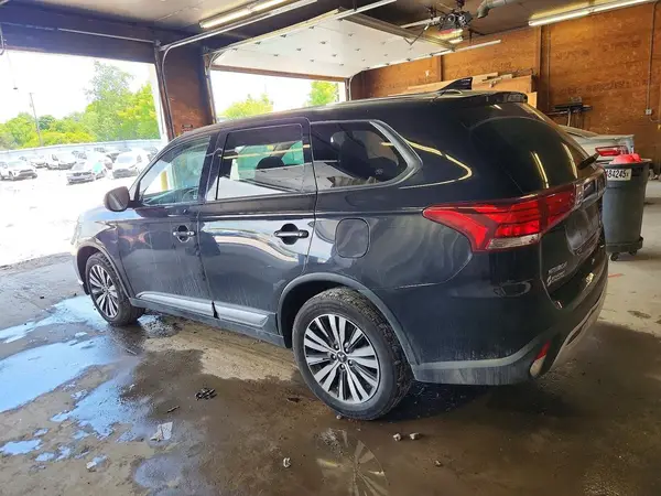 JA4AZ3A34KZ044175 2019 MITSUBISHI OUTLANDER - Image 2