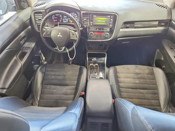 JA4AZ3A34KZ044175 2019 MITSUBISHI OUTLANDER - Image 8