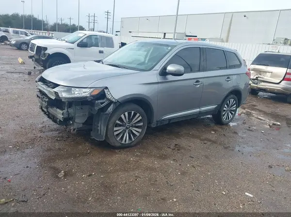 JA4AZ3A34KZ045634 2019 MITSUBISHI OUTLANDER - Image 2