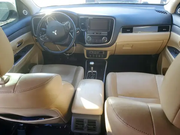 JA4AZ3A34KZ050011 2019 MITSUBISHI OUTLANDER - Image 8