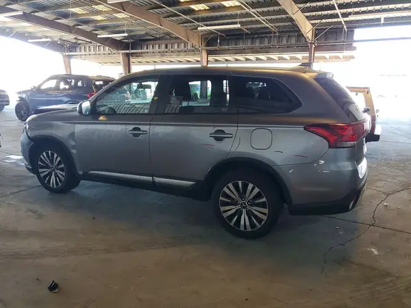 JA4AZ3A34KZ052213 2019 MITSUBISHI OUTLANDER - Image 2