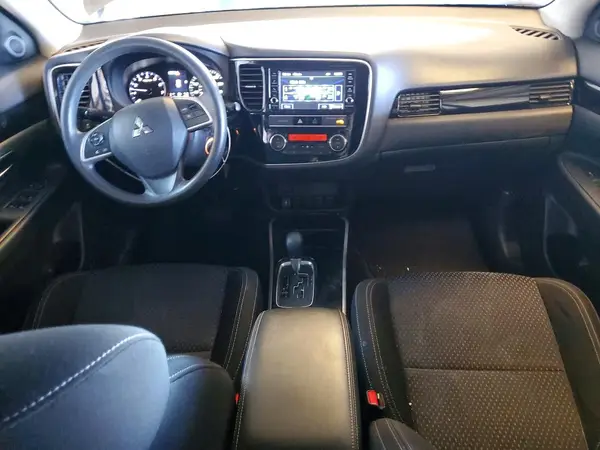 JA4AZ3A34KZ052213 2019 MITSUBISHI OUTLANDER - Image 8