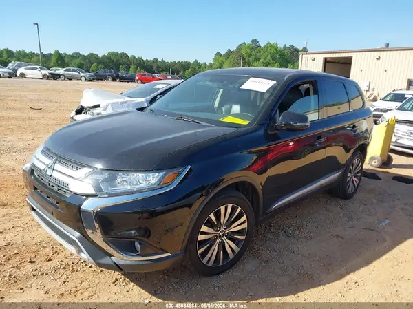 JA4AZ3A34KZ052261 2019 MITSUBISHI OUTLANDER - Image 2