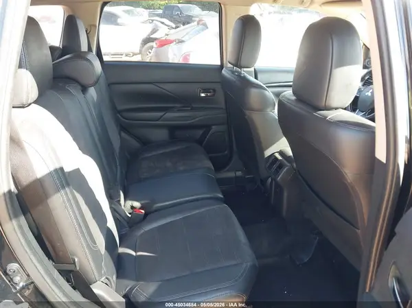 JA4AZ3A34KZ052261 2019 MITSUBISHI OUTLANDER - Image 8