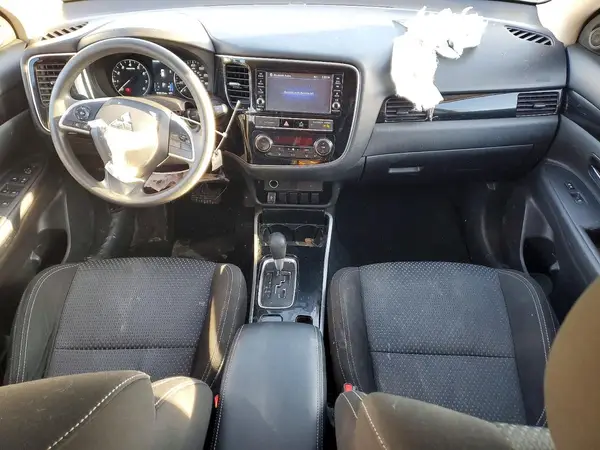 JA4AZ3A34KZ053216 2019 MITSUBISHI OUTLANDER - Image 8