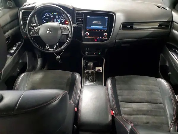 JA4AZ3A34LJ001651 2020 MITSUBISHI OUTLANDER - Image 8