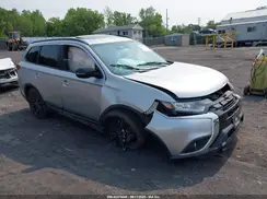 JA4AZ3A34LZ004714 2020 MITSUBISHI OUTLANDER