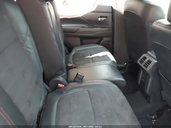 JA4AZ3A34LZ004714 2020 MITSUBISHI OUTLANDER - Image 8