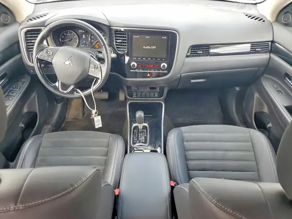 JA4AZ3A34LZ004843 2020 MITSUBISHI OUTLANDER - Image 8
