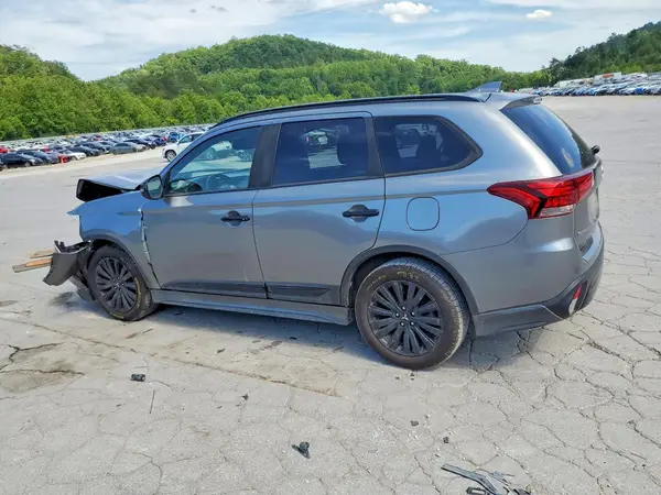 JA4AZ3A34LZ006852 2020 MITSUBISHI OUTLANDER - Image 2
