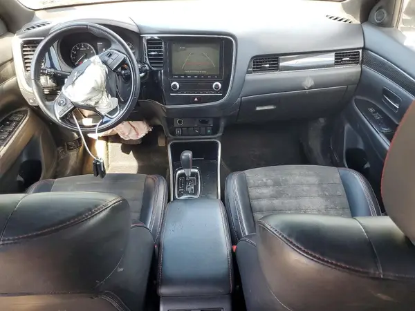 JA4AZ3A34LZ006852 2020 MITSUBISHI OUTLANDER - Image 8