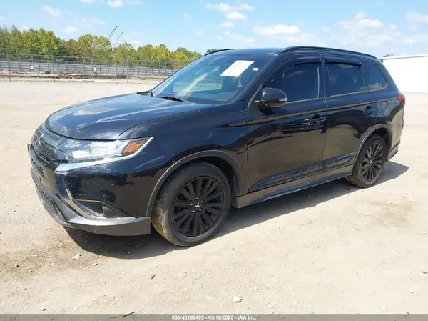 JA4AZ3A34LZ013364 2020 MITSUBISHI OUTLANDER - Image 2