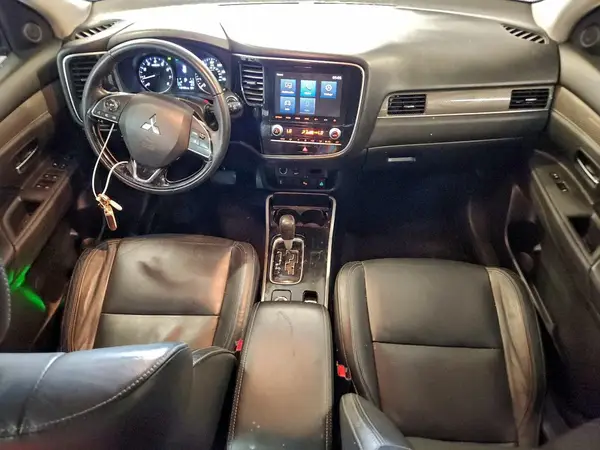 JA4AZ3A34LZ017608 2020 MITSUBISHI OUTLANDER - Image 8