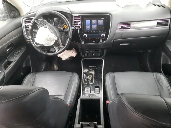 JA4AZ3A34LZ017690 2020 MITSUBISHI OUTLANDER - Image 8