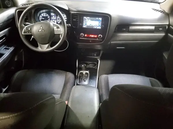 JA4AZ3A34LZ019357 2020 MITSUBISHI OUTLANDER - Image 8