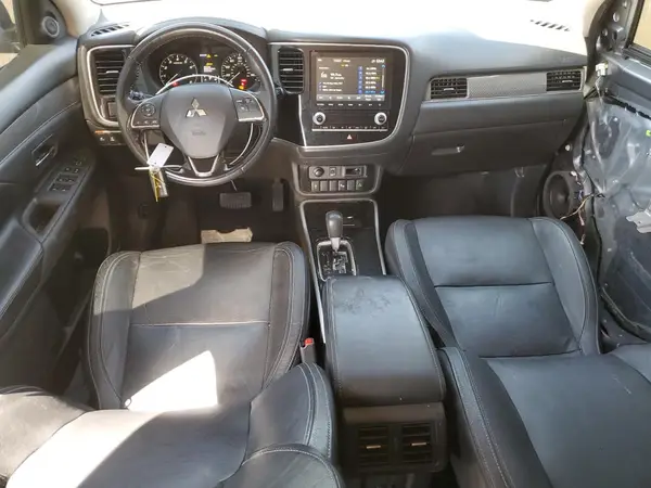 JA4AZ3A34LZ020315 2020 MITSUBISHI OUTLANDER - Image 8