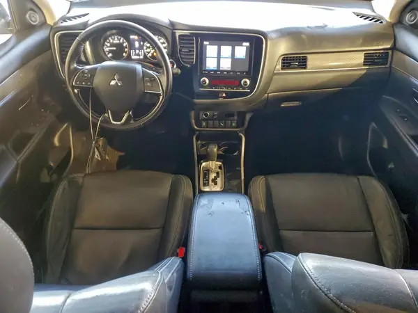 JA4AZ3A34LZ021061 2020 MITSUBISHI OUTLANDER - Image 8