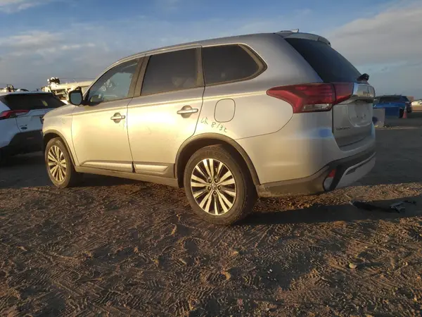 JA4AZ3A34LZ022534 2020 MITSUBISHI OUTLANDER - Image 2