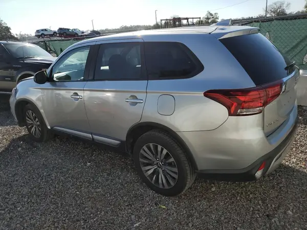 JA4AZ3A34LZ026194 2020 MITSUBISHI OUTLANDER - Image 2