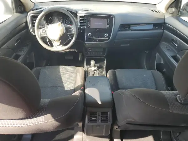JA4AZ3A34LZ026860 2020 MITSUBISHI OUTLANDER - Image 8