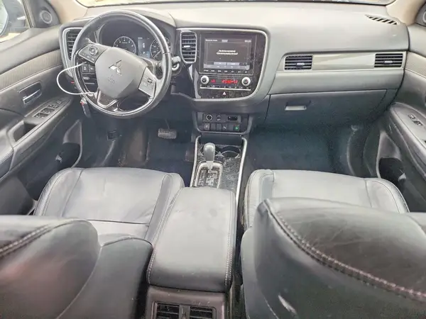 JA4AZ3A34LZ028351 2020 MITSUBISHI OUTLANDER - Image 8