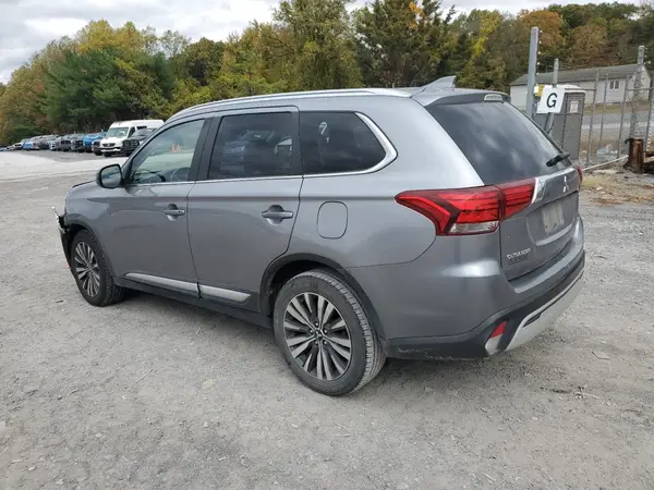 JA4AZ3A34LZ033016 2020 MITSUBISHI OUTLANDER - Image 2