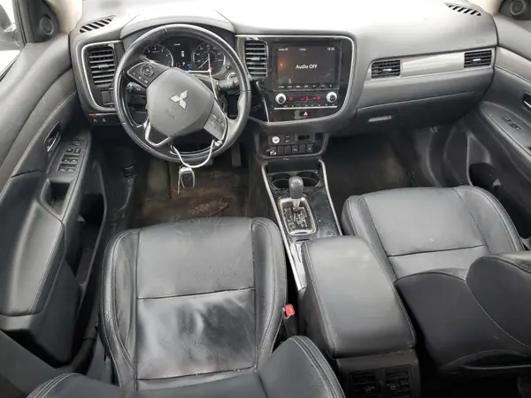 JA4AZ3A34LZ033016 2020 MITSUBISHI OUTLANDER - Image 8