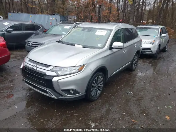 JA4AZ3A34LZ034022 2020 MITSUBISHI OUTLANDER - Image 2