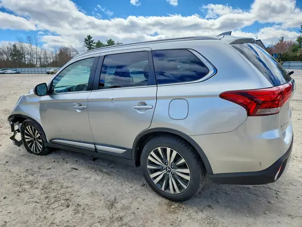 JA4AZ3A34LZ035381 2020 MITSUBISHI OUTLANDER - Image 2