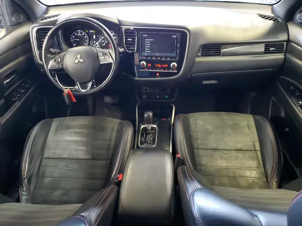JA4AZ3A34LZ036854 2020 MITSUBISHI OUTLANDER - Image 8