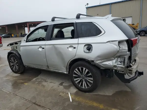 JA4AZ3A34LZ037602 2020 MITSUBISHI OUTLANDER - Image 2
