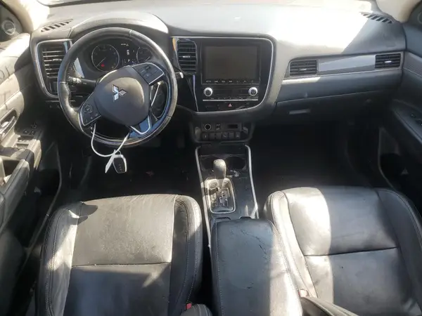 JA4AZ3A34LZ037826 2020 MITSUBISHI OUTLANDER - Image 8