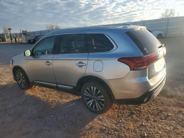 JA4AZ3A34LZ038121 2020 MITSUBISHI OUTLANDER - Image 2