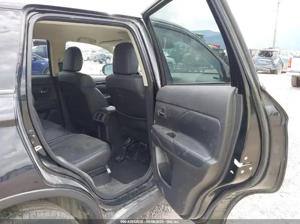 JA4AZ3A34LZ039043 2020 MITSUBISHI OUTLANDER - Image 8