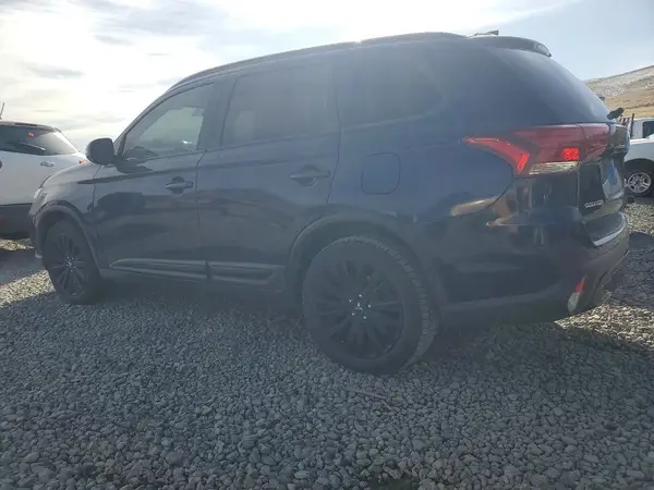 JA4AZ3A34LZ043044 2020 MITSUBISHI OUTLANDER - Image 2