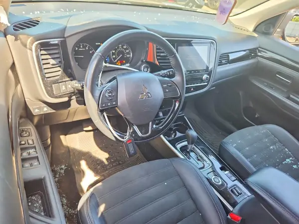 JA4AZ3A34LZ044792 2020 MITSUBISHI OUTLANDER - Image 8