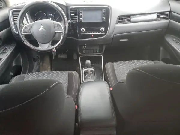 JA4AZ3A34LZ047434 2020 MITSUBISHI OUTLANDER - Image 8
