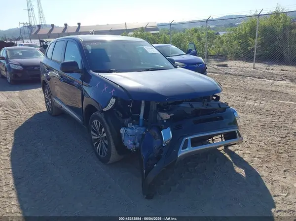 JA4AZ3A34LZ047563 2020 MITSUBISHI OUTLANDER - Image 1
