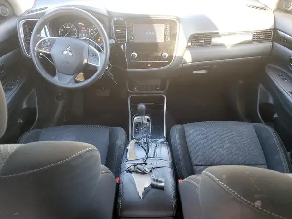 JA4AZ3A34LZ047871 2020 MITSUBISHI OUTLANDER - Image 8