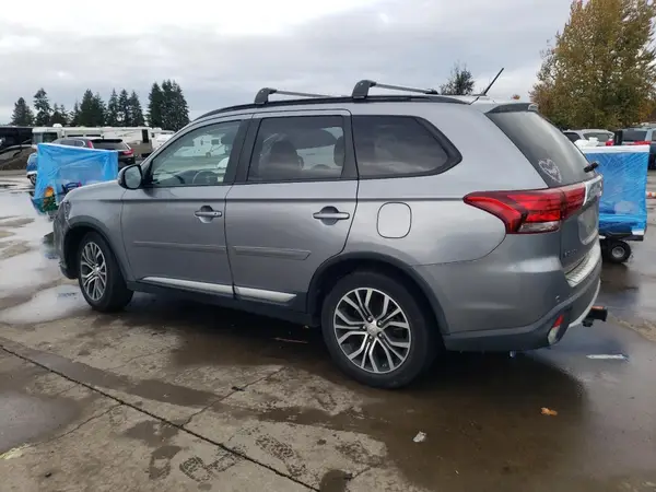 JA4AZ3A35GZ000550 2016 MITSUBISHI OUTLANDER - Image 2